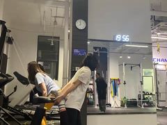-汗水空间私教健身连锁(SM广场店)