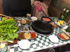-韩红石板肉(范西路店)