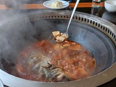 -东北烧烤铁锅炖水库鱼