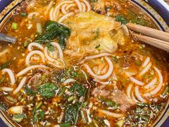 -云阿蛮云南生烫牛肉米线(奉贤路店)