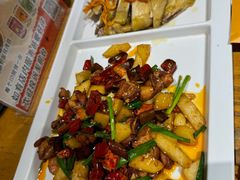 比翼双飞-隔壁老王·家常云南菜(花巷店)