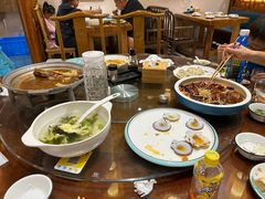 -东来菜馆•手抓海鲜家常菜•海鲜锅贴(鸽子窝店)