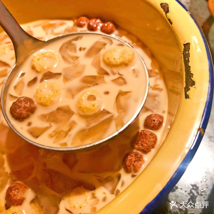 哥老官重庆美蛙鱼头(人民广场店)创世纪冰粉图片