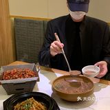 这家湘菜馆岁数比我还大，二十多年屹立不倒