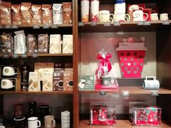 零售区-星巴克(广州淘金路店)