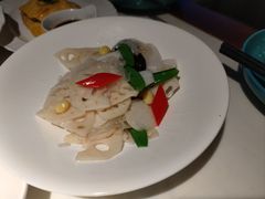 -荷塘秋月·本帮江浙菜(国权路店)