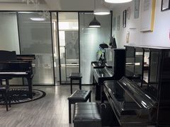 -梅纳·钢琴声乐架子鼓Mena Music(双井店)