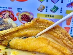 -小六鱼你.下饭酸菜鱼(益田假日广场店)