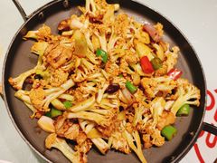 干锅有机花菜-添福来墨鱼饺子 · 海鲜东北菜(大连星海·黄浦路店)