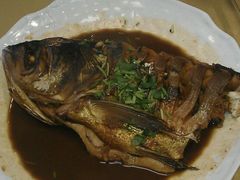 酱炖鱼头-燕北云山·农家菜·灶台鱼(密云溪翁庄店)