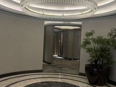 -浅深(世茂滨江精品店)