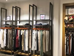 -Massimo Dutti(曲江银泰店)