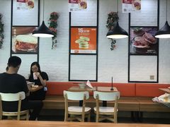 大堂-姑娘手肉夹馍·凉皮·粉面(邗江万达店)