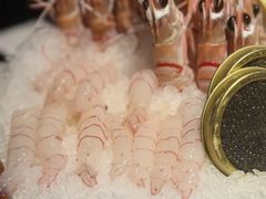 -雍容荟帝王蟹活龙虾展台自助(IFS黑金店)