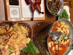 -老滇山寨•云南特色菜•地方菜•民族风情歌舞表演(金碧店)