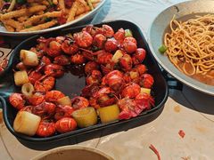 -巴厘龙虾·榜首油焖大虾(音乐学院·沿江酒馆店)
