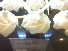 红丝绒纸杯蛋糕-哈根达斯(石家庄北国店)