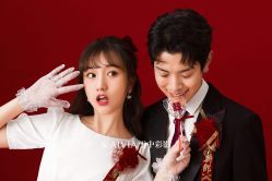 -雪中彩影婚纱摄影·微光艺术中心