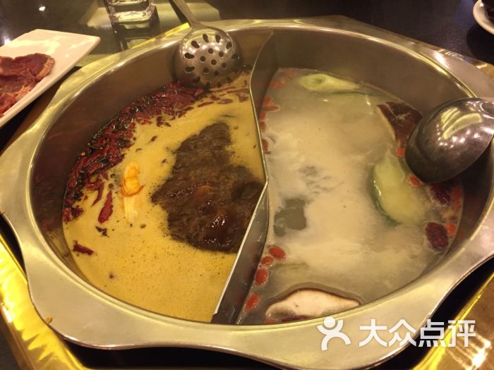 金山城重庆老火锅(93年·老店)图片 - 第3张