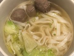 潮州牛肉丸汤河粉-MR鹅外