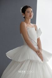 -至臻微拉婚纱摄影