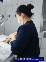 -靓芙泉专研痘痘肌