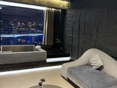 -Yolo私汤温泉设计师酒店(重庆南滨路店)