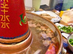-毛辣果·贵州红酸汤牛肉火锅(西单店)