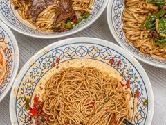 -李与白包子铺(桐梓林店)