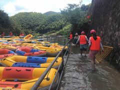 -虎啸峡漂流