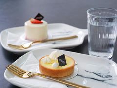 -UNI UNI(环亚凯瑟琳店)