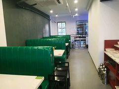 -张大师鸭爪爪特色干锅(南湖店)