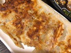 煎饺子-拉面莊夢語＆中华料理八椿