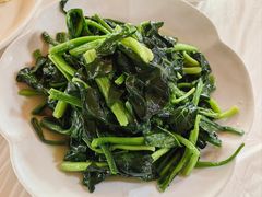 清炒菠菜-小六农家乐(崇明西沙湿地店)