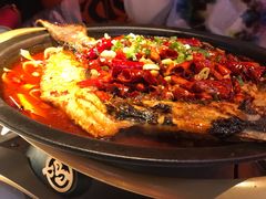 -鸣记脆皮烤鱼·海鲜烤鱼(三八广场店)