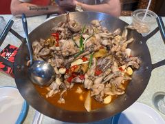 -昱龙大盆牛蛙馆(三兴街总店)