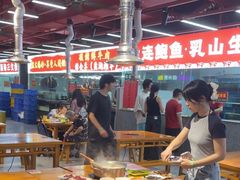-养牛邓·潮汕牛肉海鲜自助火锅(广州店)