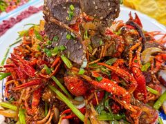-乡土黄·鲜牛肉火锅·小龙虾(兴业街店)