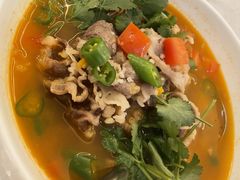 酸汤肥牛-鹭园酒家·四十年老字号