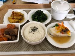 -海豚湾高端月子会所(黄浦店)