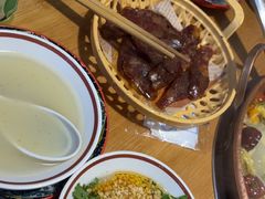 -洱火云南酸菜牛肉火锅(石景山当代商城店)