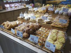 -顶东面包花园·生日蛋糕(世博店)