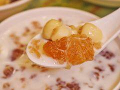 鲜奶莲子桃胶-顺记冰室(宝华路店)