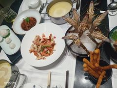 -红鼎豆捞·非遗鲍皇汤火锅(宝丰路店)