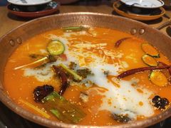 -洱火云南酸菜牛肉火锅(石景山当代商城店)