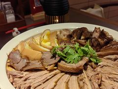 -潮界(LU·ONE凯德晶萃广场店)