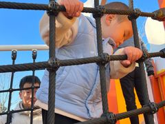 -奕欧来上海购物村停车场