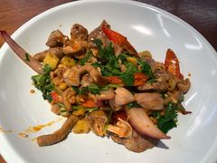 酸辣鸡三宝-飞阳铁板烧(ME TOWN购物中心店)