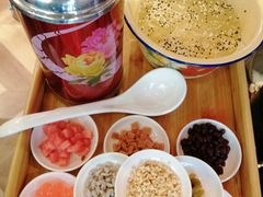 -热火朝天鲜切牛肉火锅(南强街巷店)