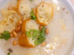 荔湾艇仔粥-点都德(盘福楼店)